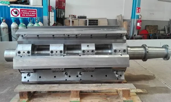 COSTRUZIONE+ROTORE+MULINO+1200+FRANTUMAZIONE+MATERIE+PLASTICHE-640w
